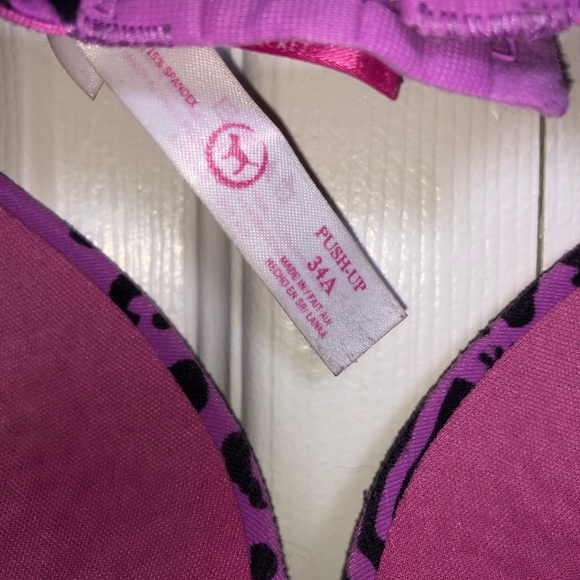 VS Pink Bra - Picture 3 of 3
